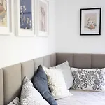 Apartamento With Terrace *