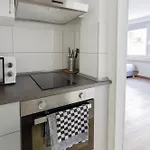 Apartamento With Terrace